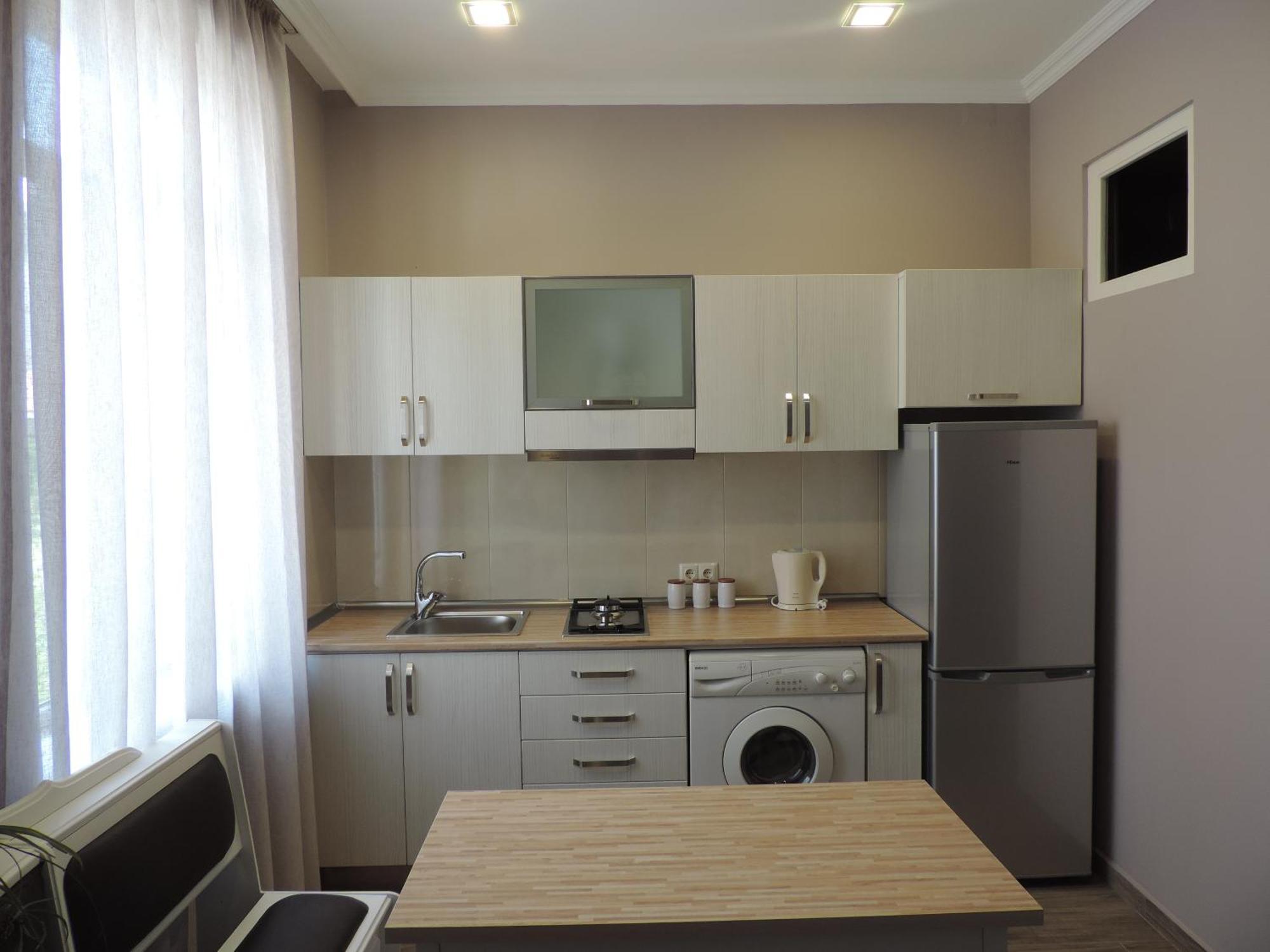 Modern Apartment Batoemi Buitenkant foto